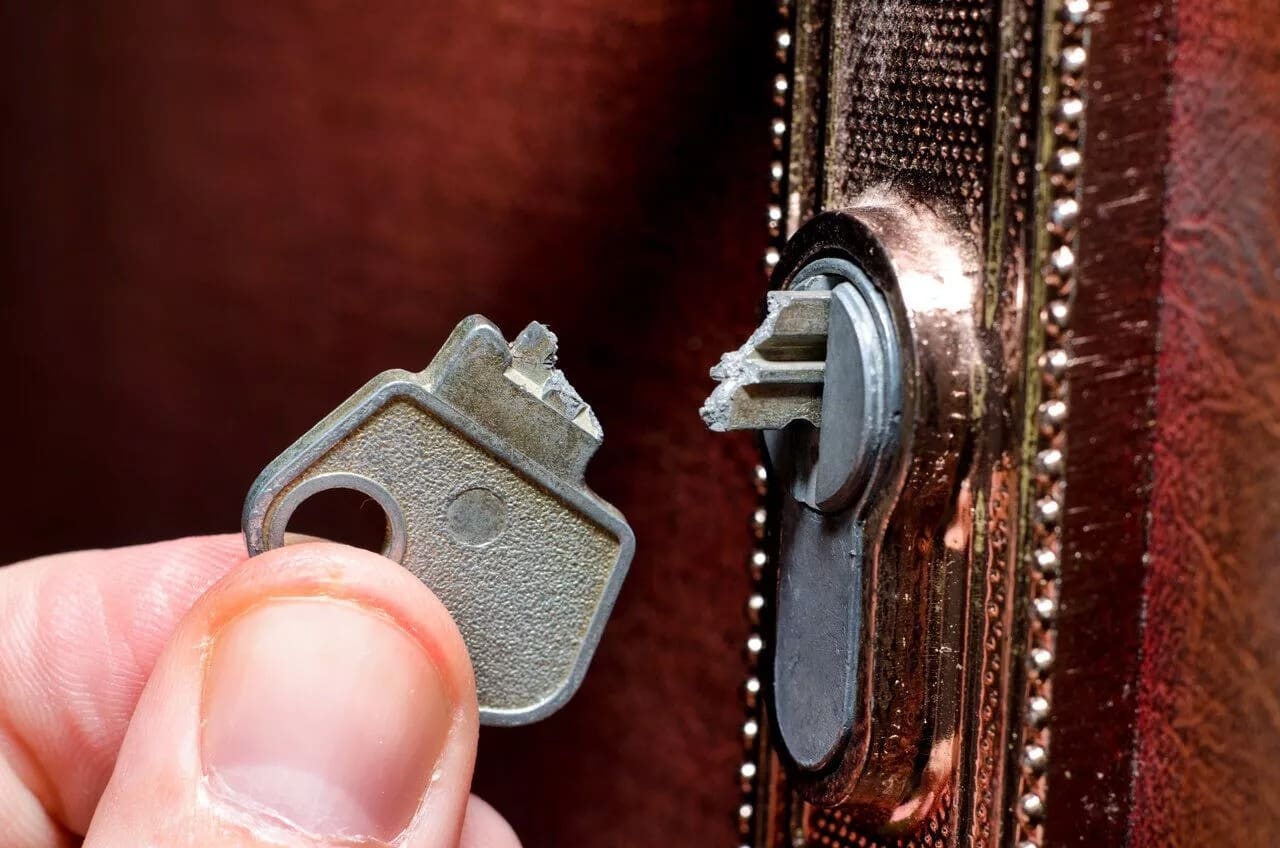Remove a broken key from a lock
